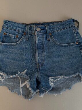 Levi’s 501 Original Distressed Denim Shorts | Size 25